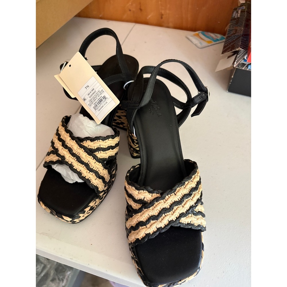 Women's Heels by Universal Thread Bailey Platform‎ 7.5 New With Tags - Picture 4 of 10